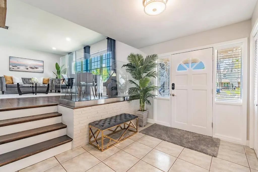 Villa Aqua Haven: Luxe Retreat With Pool & Boat Bliss à Tampa 0*,